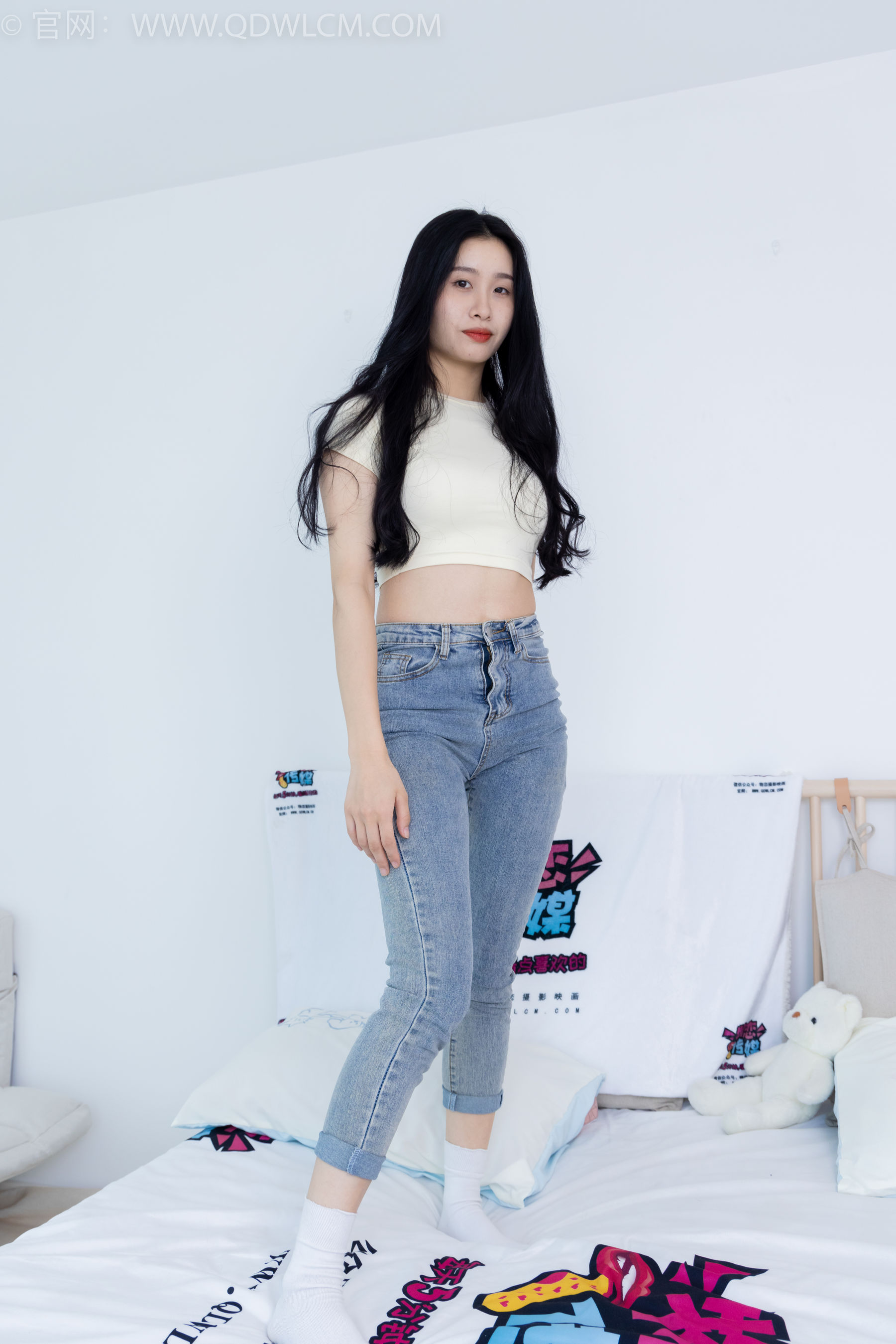 物恋传媒 No.1783 绒绒 -运动鞋、自然穿脏白棉袜 第51张图
