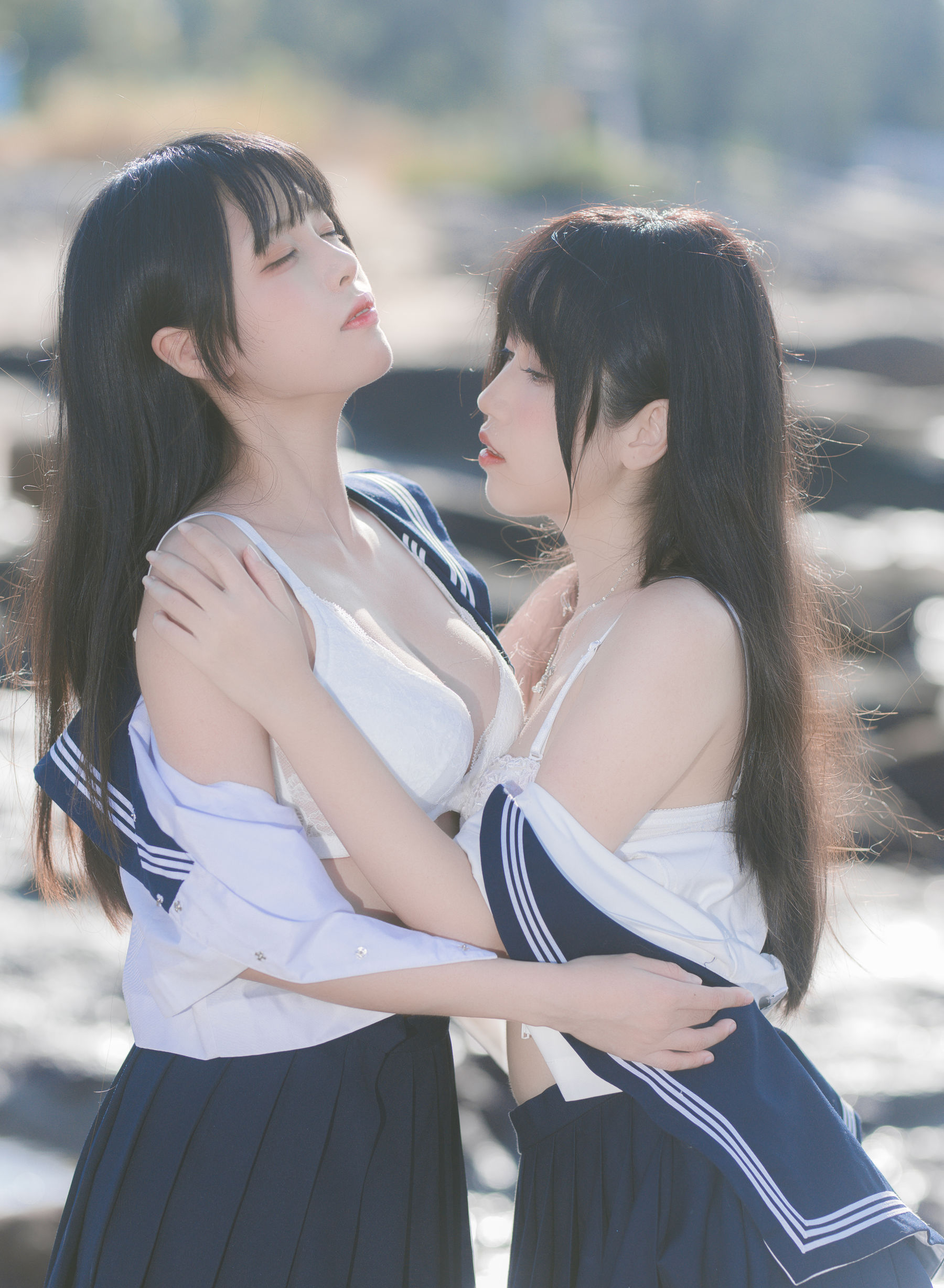 微博人气Coser 不呆猫&三無人型 - 水手服百合黑丝 第26张图