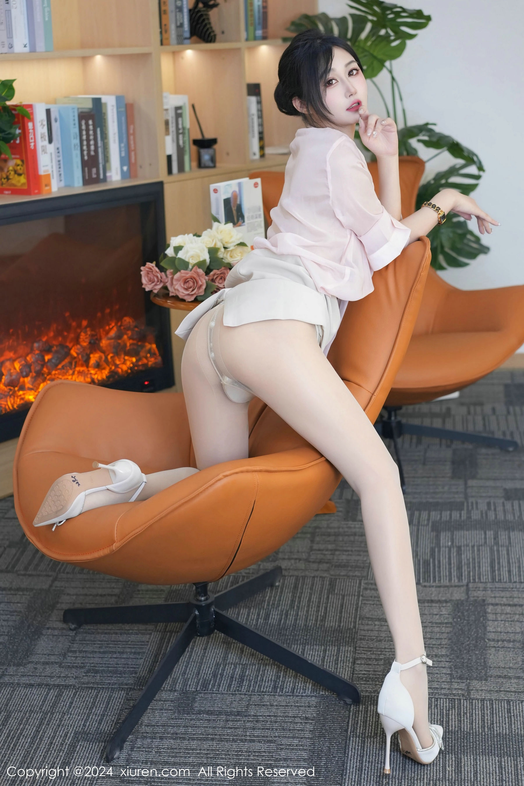 [秀人XiuRen] 2024.04.30 No.8477 laura阿姣 第69张图