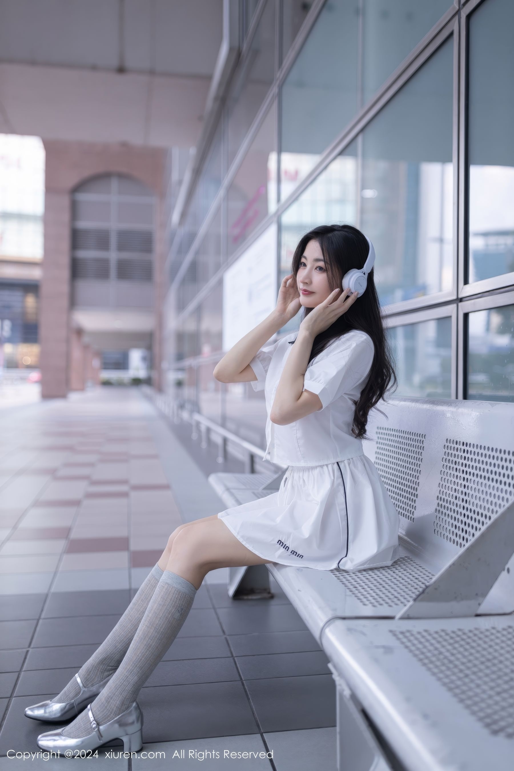 [秀人XiuRen] 2024.07.02 No.8793 鱼尾fish 第1张图