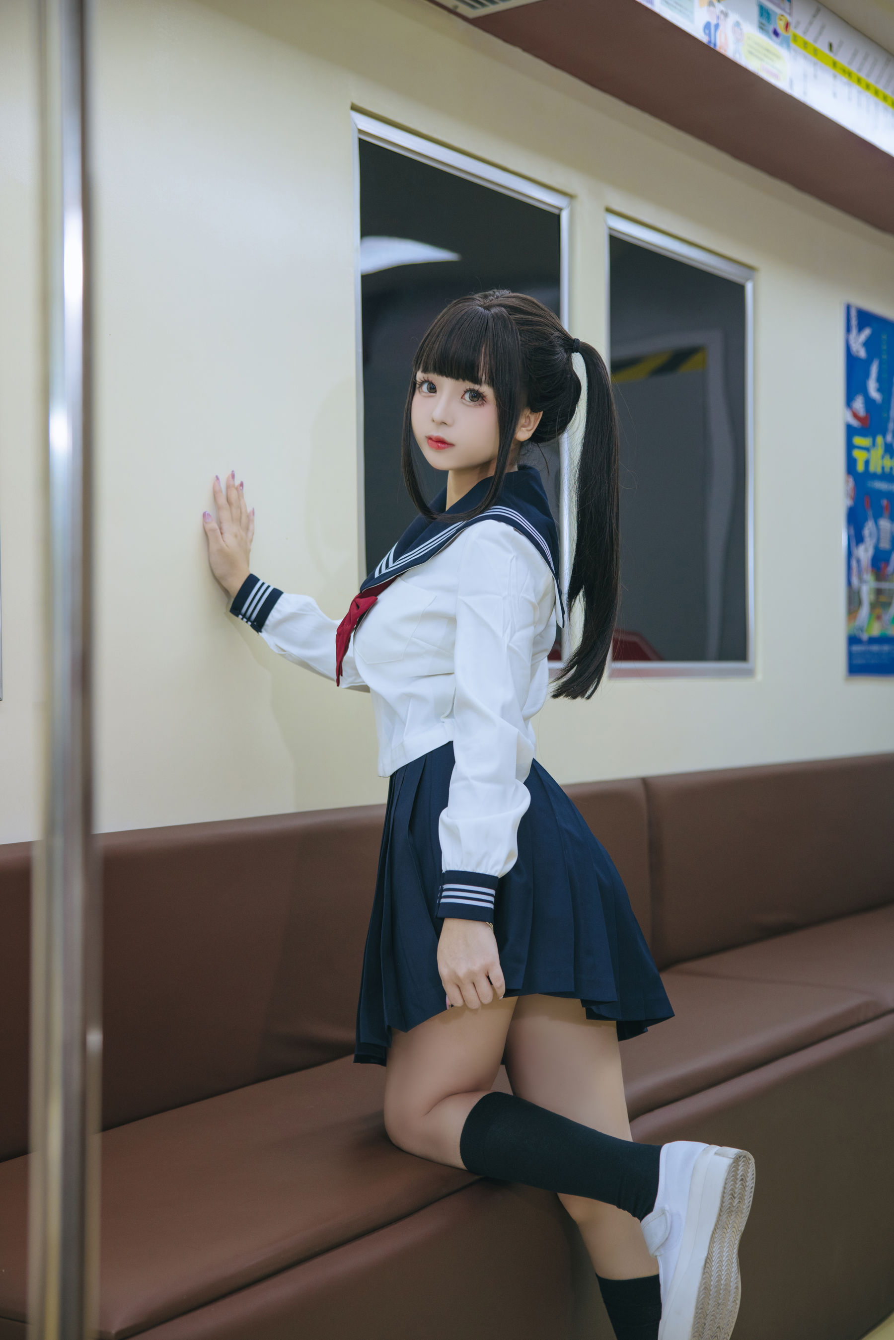 Cosplay日奈娇 - 列车JK 第1张图