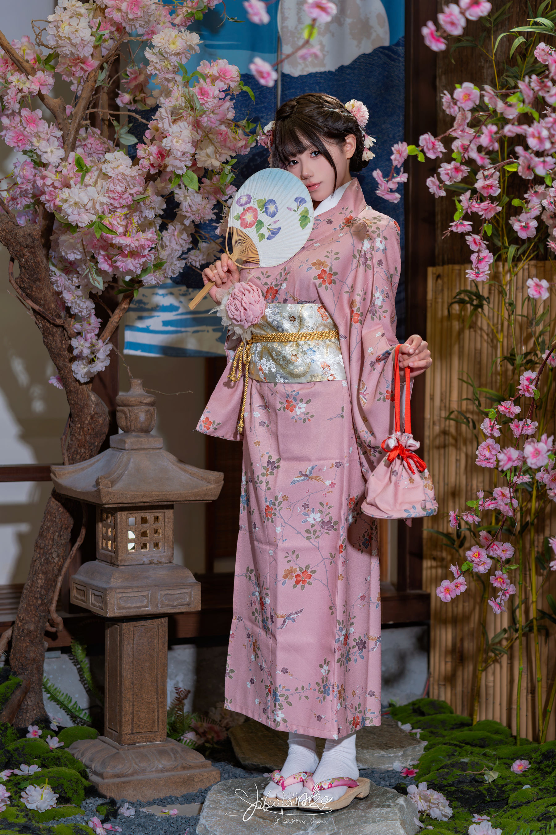 咬一口兔娘 - 温泉の女将 第1张图