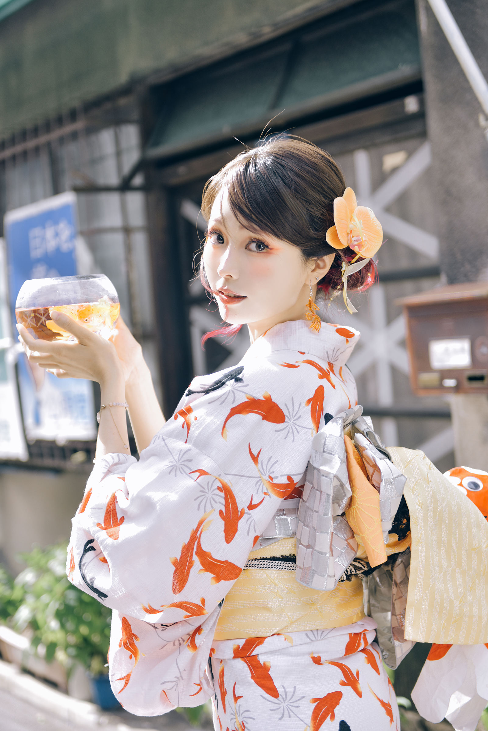 Ely_eee(ElyEE子) - Goldfish Stroll 金魚散步 第2张图