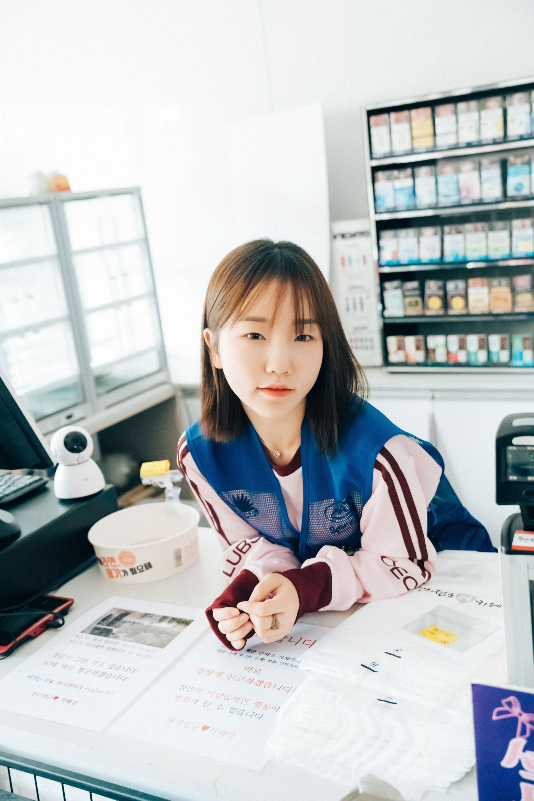 [LOOZY] Yeri - Pocket girl alba 第1张图