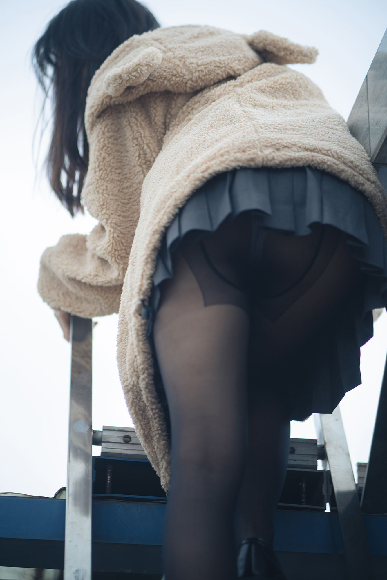 一只小栗奈 - 熊熊JK女友 第2张图