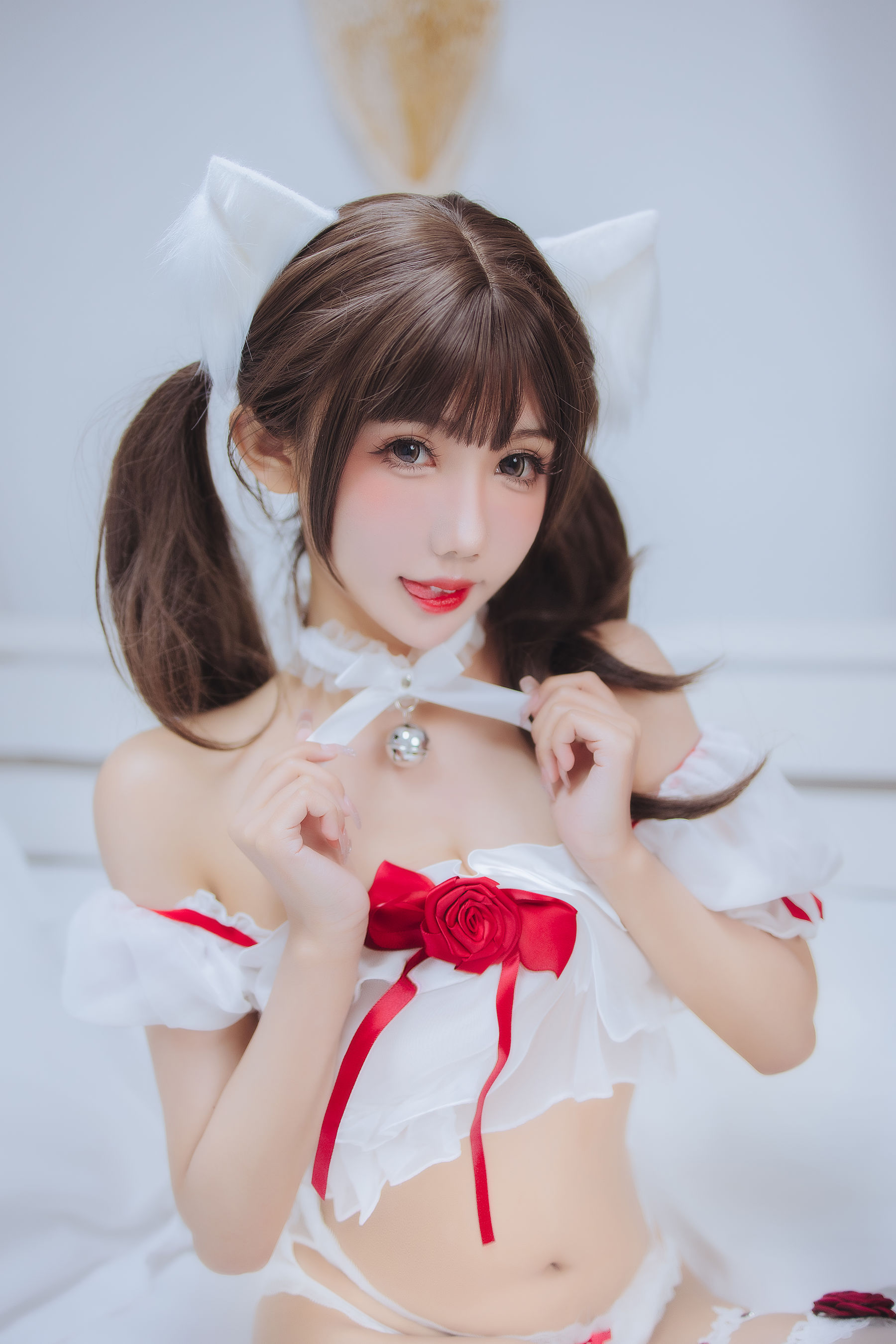 仙女月 - 白猫少女 第1张图