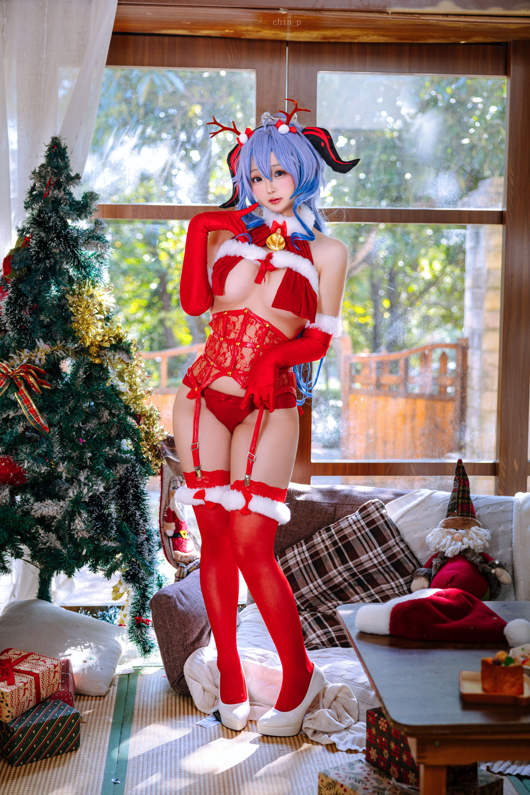 Cosplay日奈娇 - 甘雨圣诞 第1张图