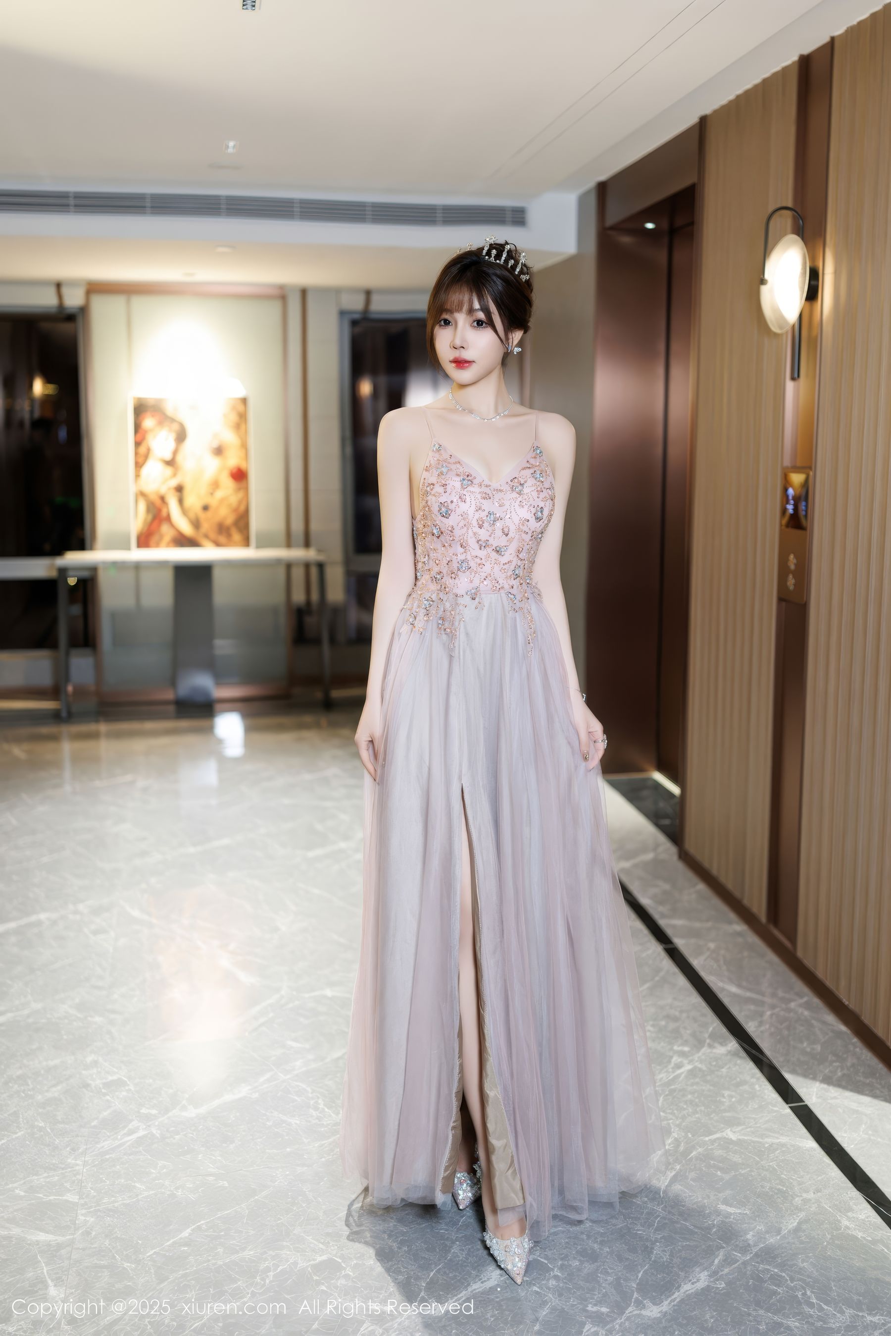 [秀人XiuRen] 2025.01.02 No.9699 徐莉芝Booty 第1张图