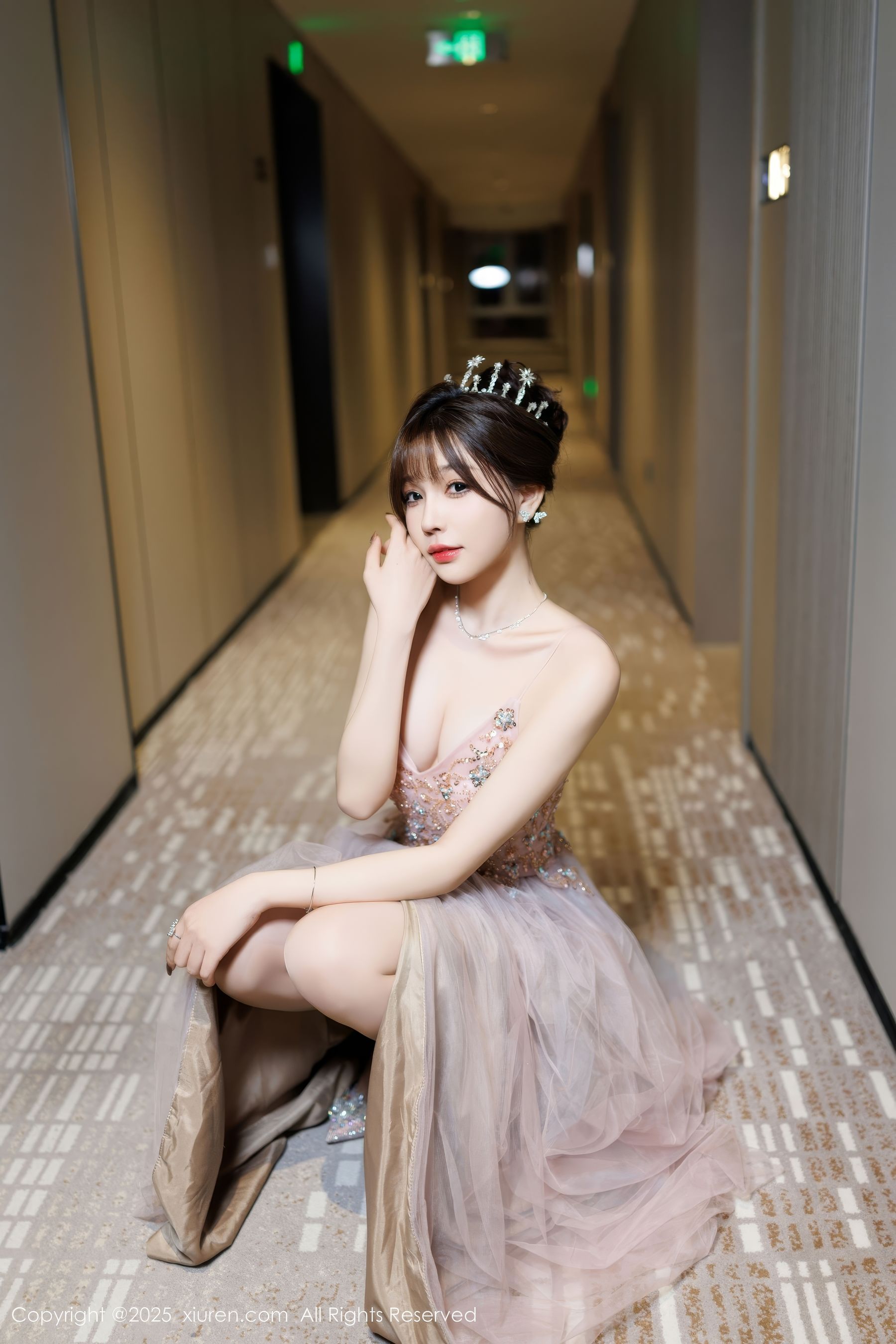 [秀人XiuRen] 2025.01.02 No.9699 徐莉芝Booty 第6张图