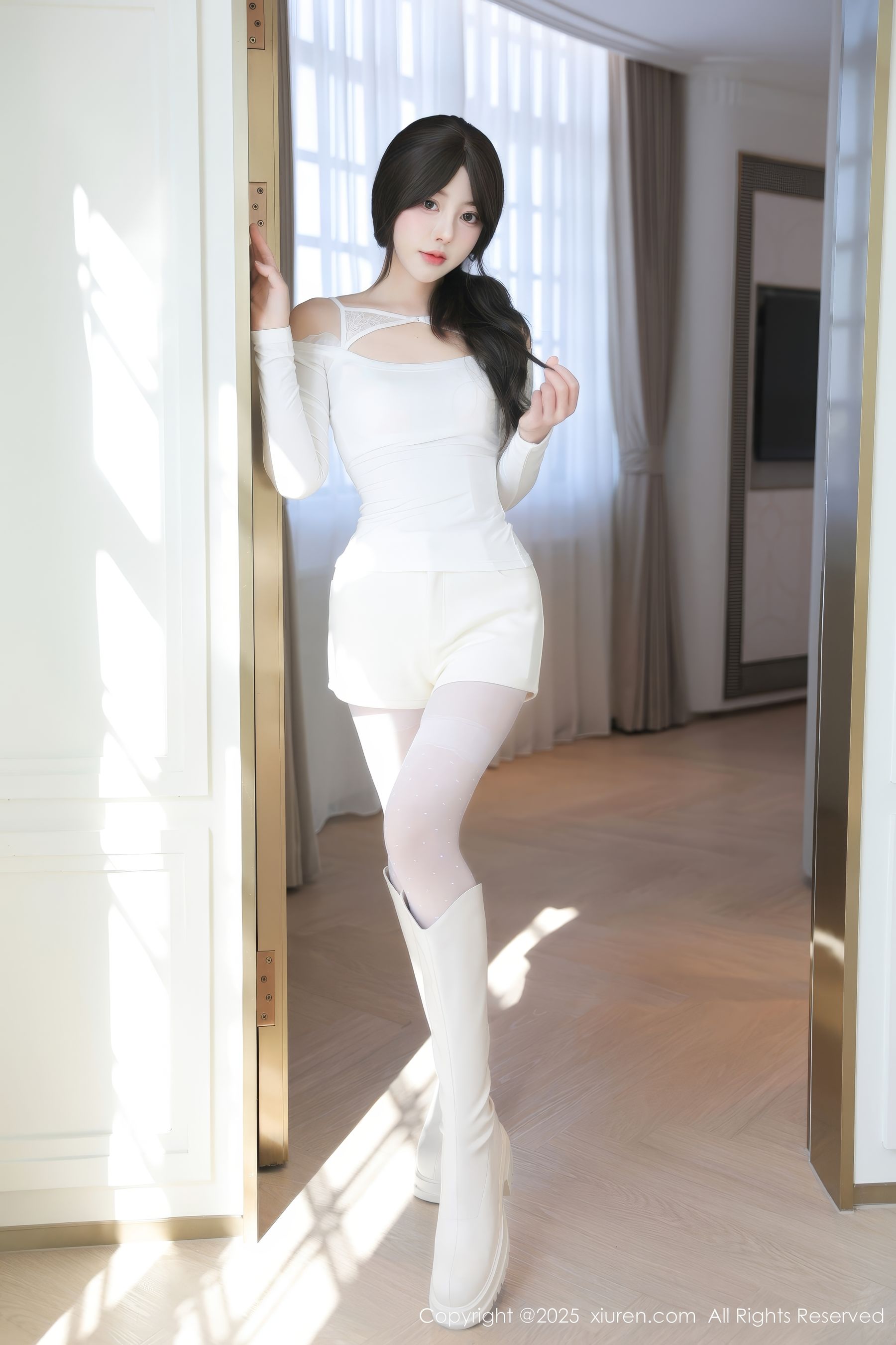 [秀人XiuRen] 2025.02.14 No.9887 桃妖夭 第1张图