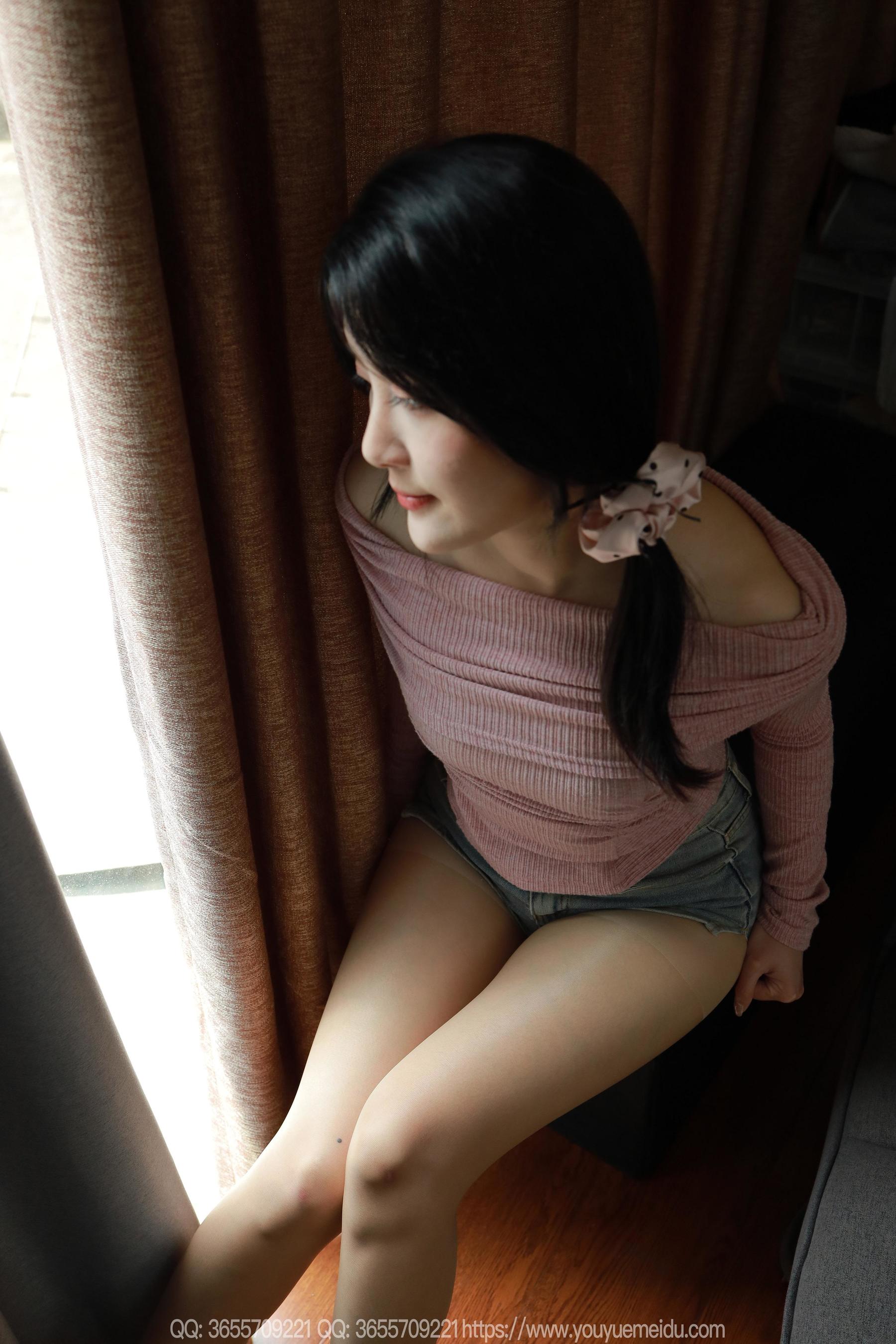 IESS异思趣向 - 模特： 婉萍 《短裤肉丝》 第7张图