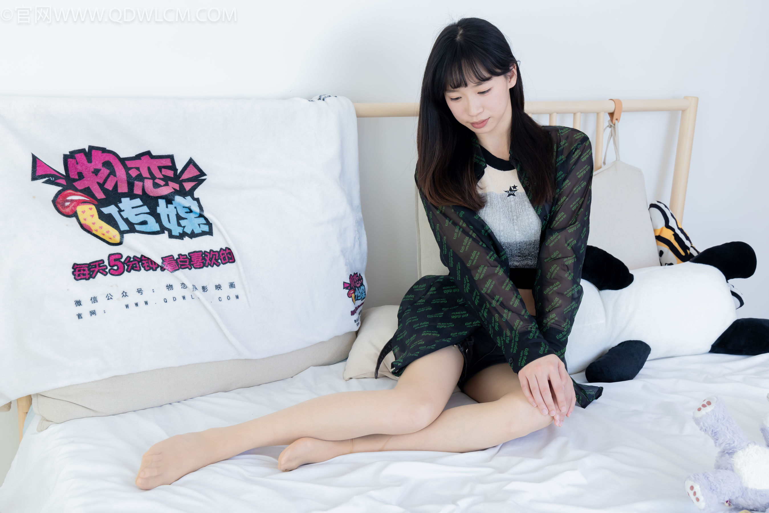物恋传媒 No.2282 小左 - 高跟鞋、薄肉丝 第7张图