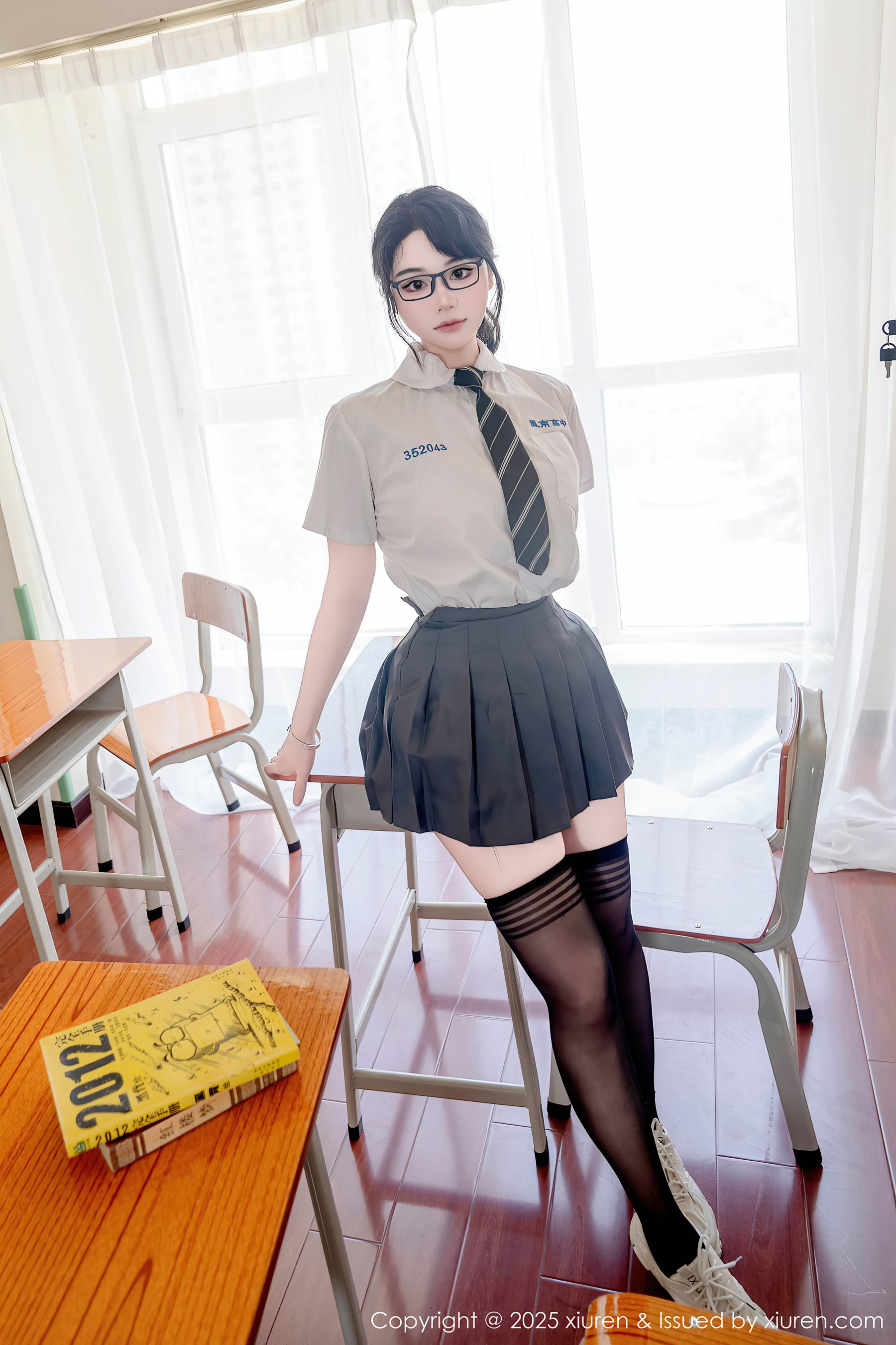 [秀人XiuRen] 2025.07.10 No.10530 汐汐爱吃草莓 第8张图